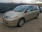 2010 Toyota Sienna xle
