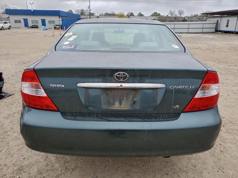 2003 Toyota Camry le