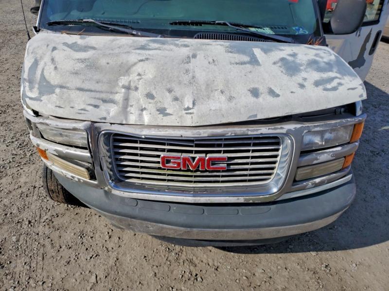 2001 GMC Savana 2500 Delivery van