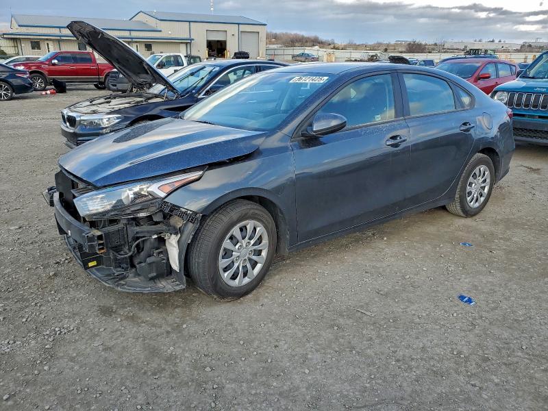 2023 KIA Forte lx