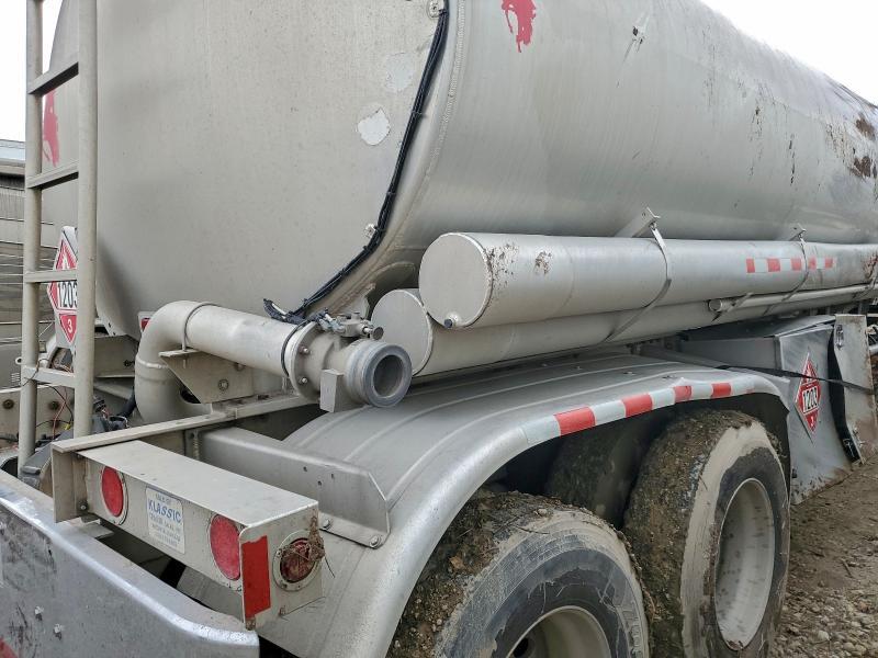 2008 Heil Tank Trailer
