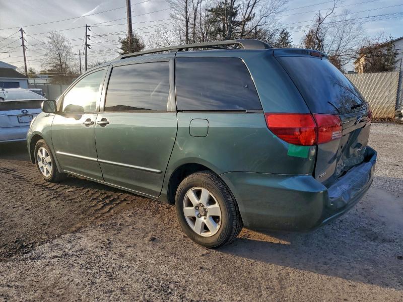 2005 Toyota Sienna ce