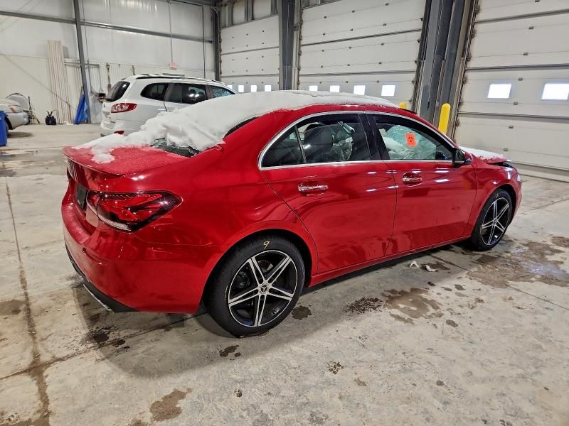 2019 Mercedes-Benz A 220