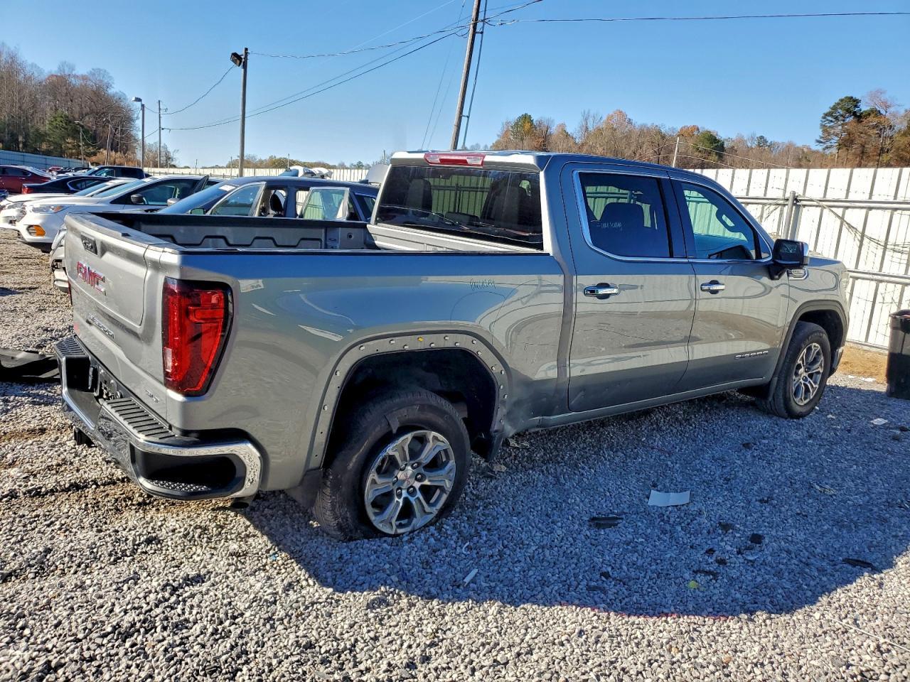 2025 GMC Sierra C1500 slt