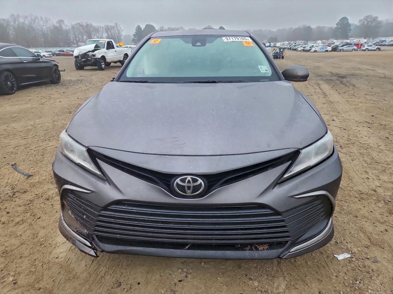 2021 Toyota Camry le