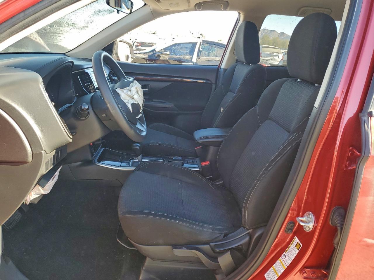 2019 Mitsubishi Outlander es