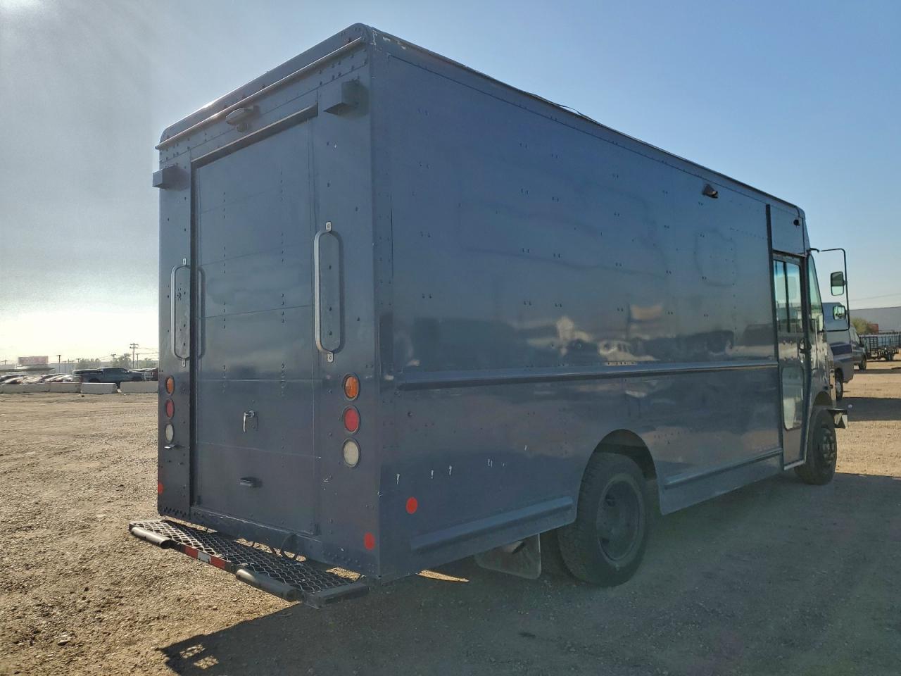 2020 Freightliner MT 45G Delivery Truck