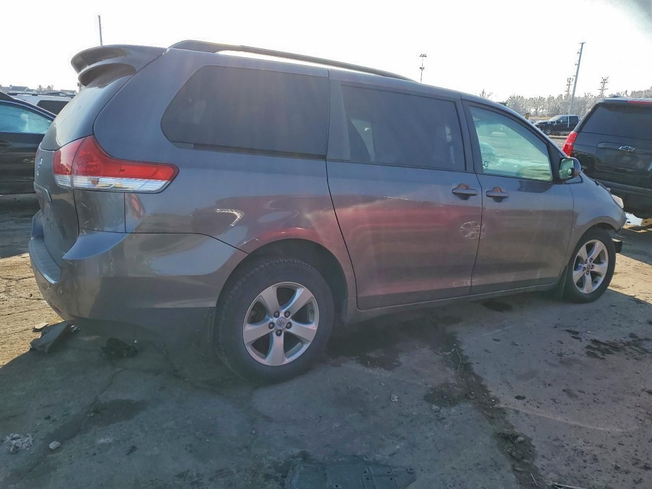2012 Toyota Sienna le