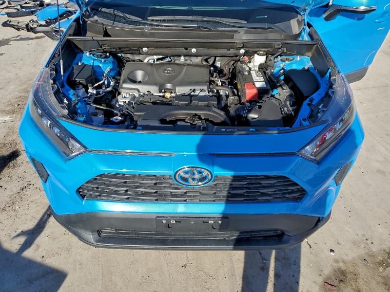 2021 Toyota Rav4 le