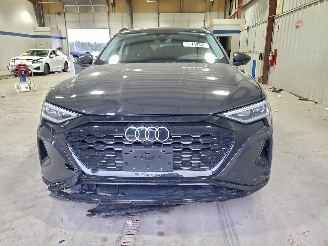 2024 Audi Q8 E-tron Premium Plus
