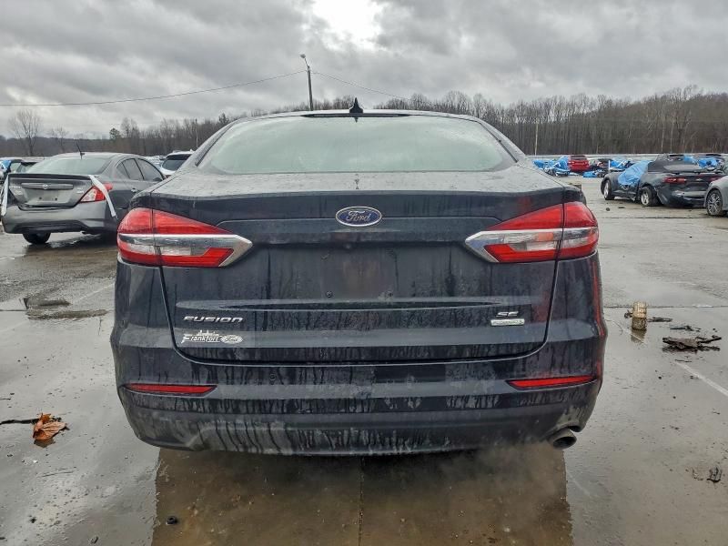 2020 Ford Fusion se