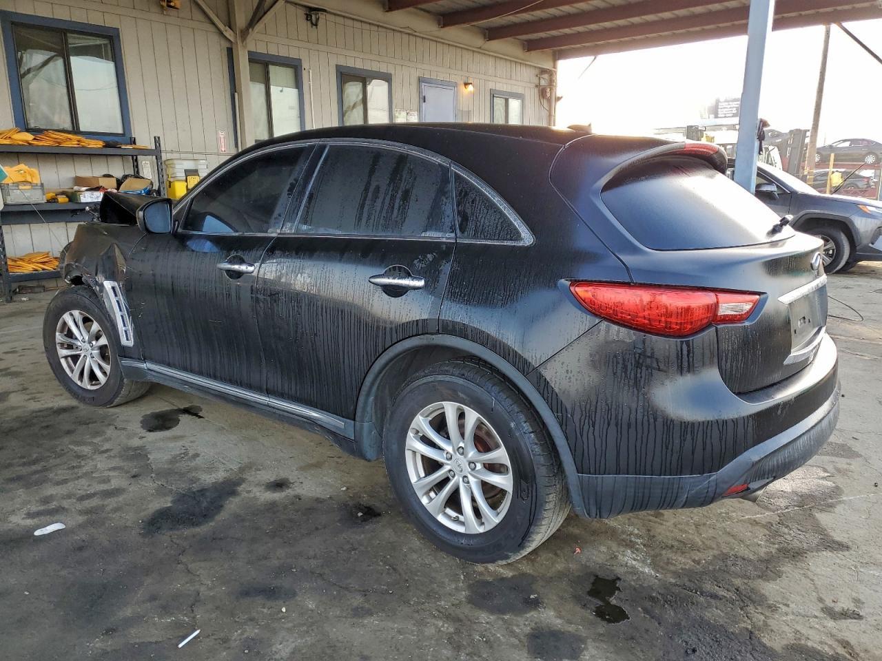 2017 Infinity Qx70