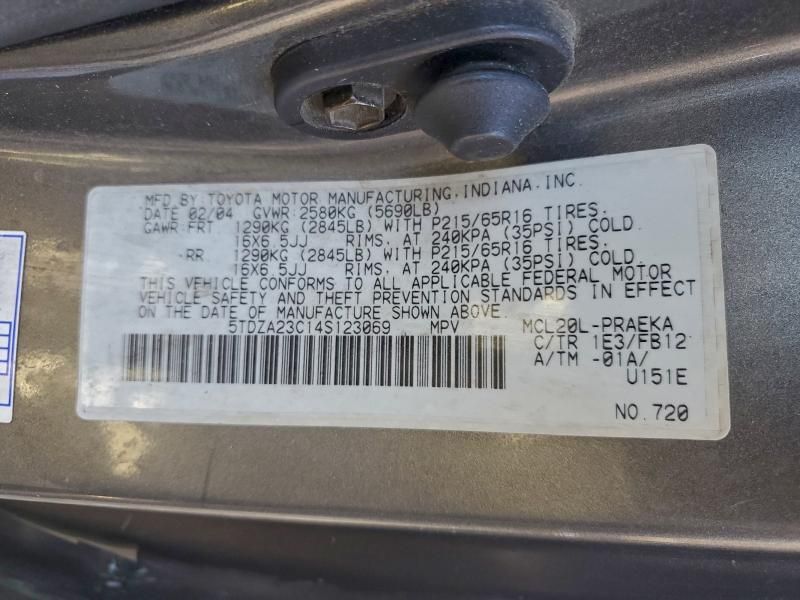 2004 Toyota Sienna ce