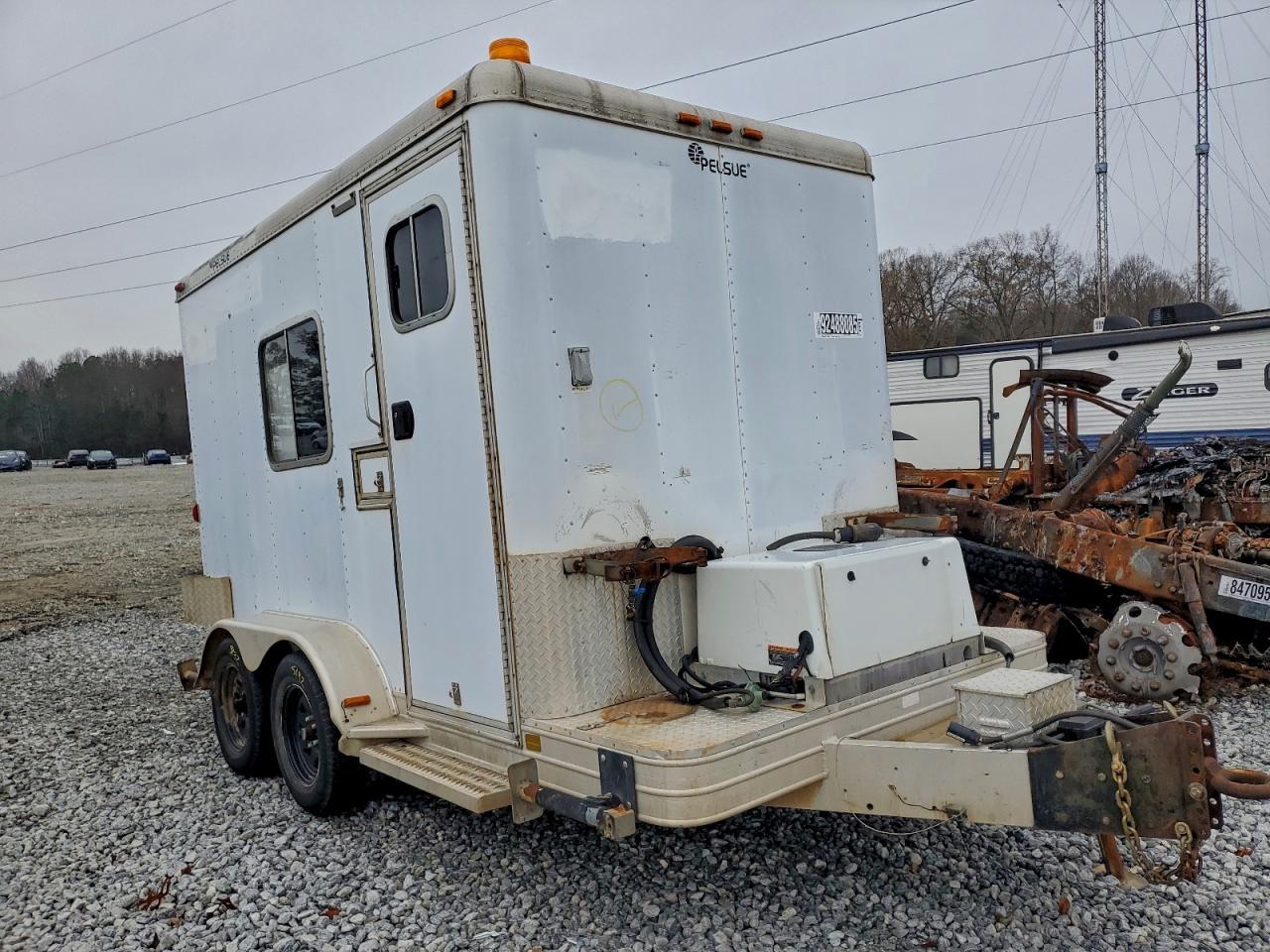 2000 Featherlite Fiber Optic Splcling Trailer