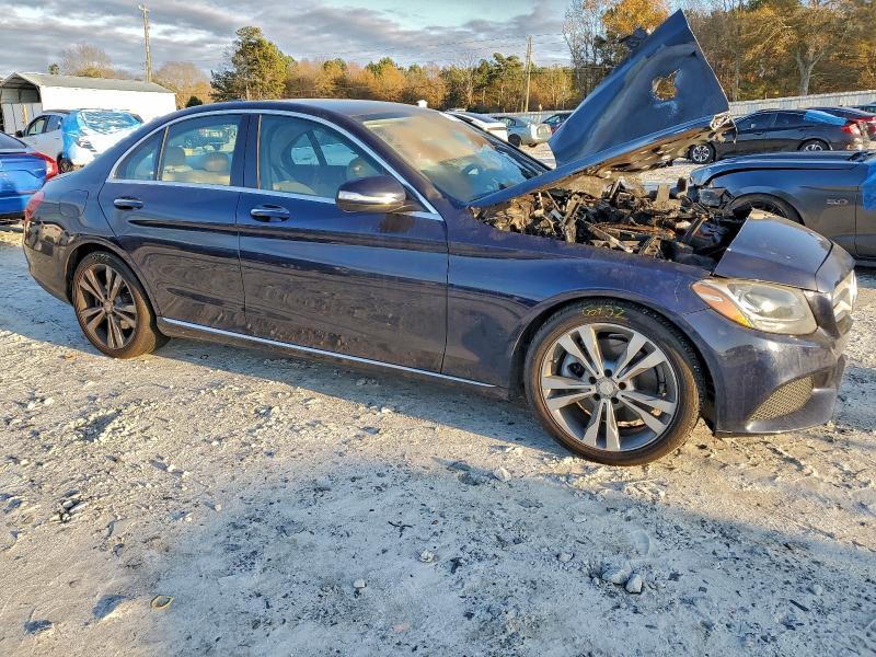 2015 Mercedes-Benz C300