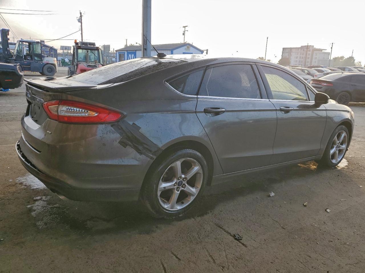 2016 Ford Fusion se