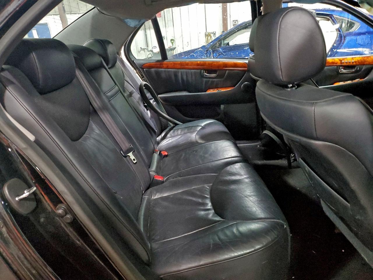 2005 Lexus LS