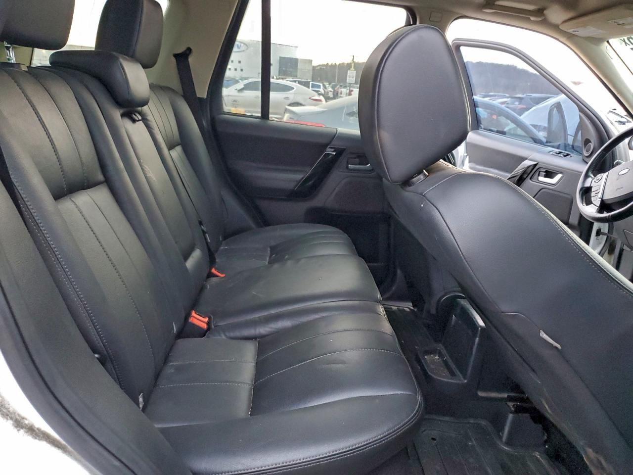 2015 Land Rover LR2 se