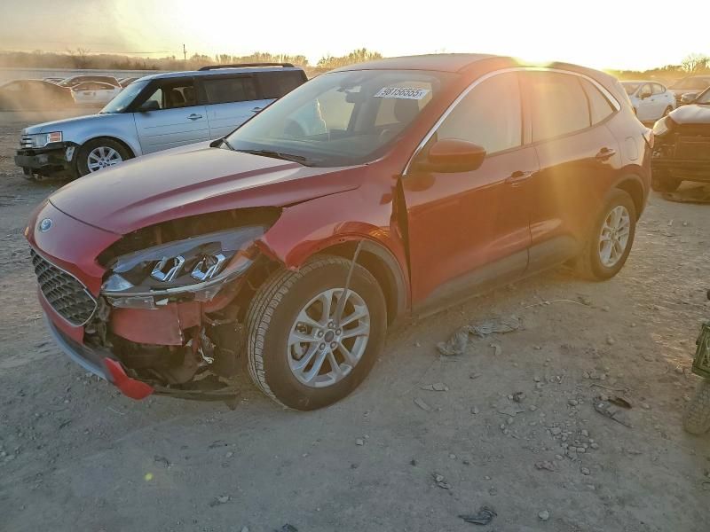 2021 Ford Escape se