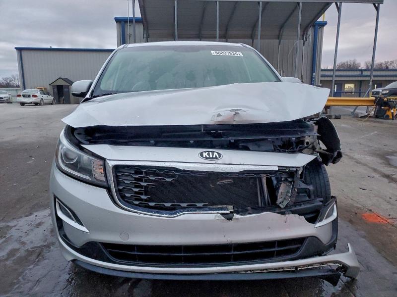 2020 KIA Sedona l