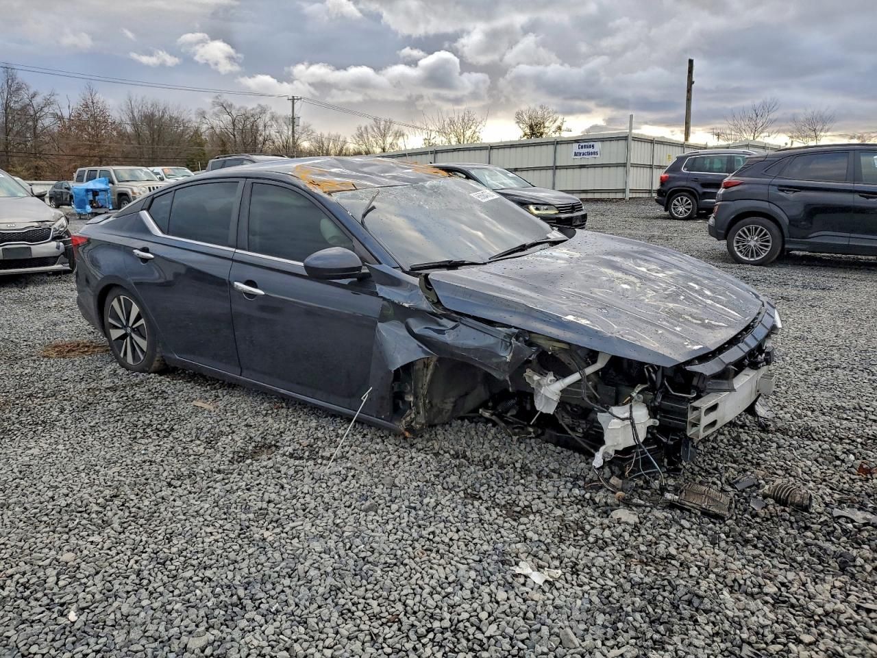 2022 Nissan Altima sv