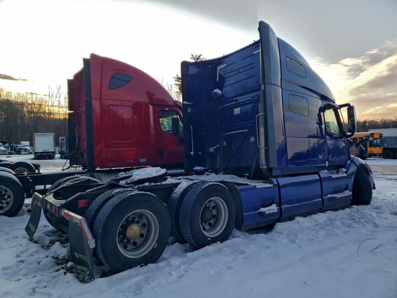 2023 Volv O VNL Semi Truck