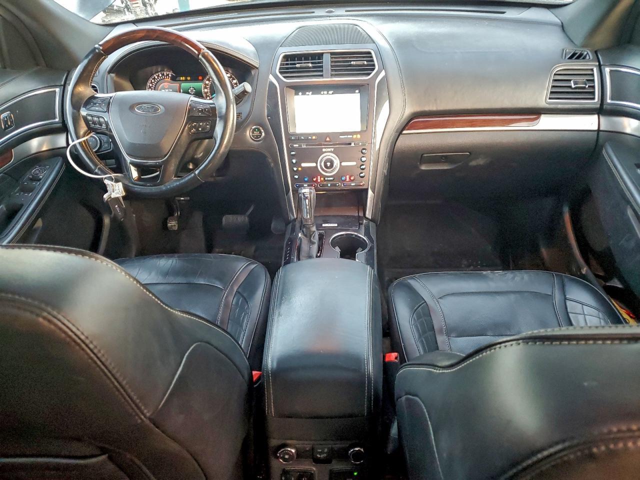 2017 Ford Explorer Platinum