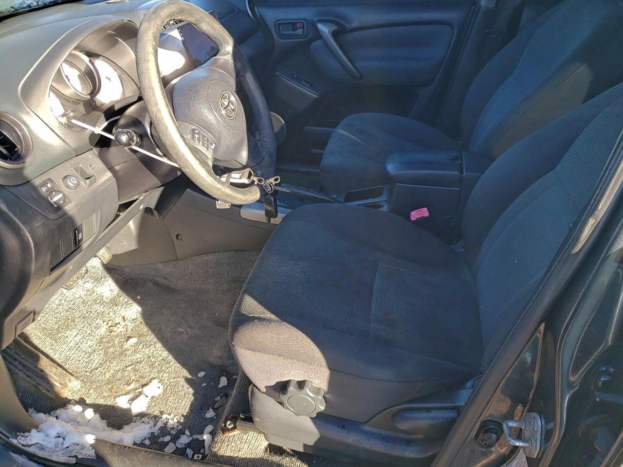 2004 Toyota Rav4 Base