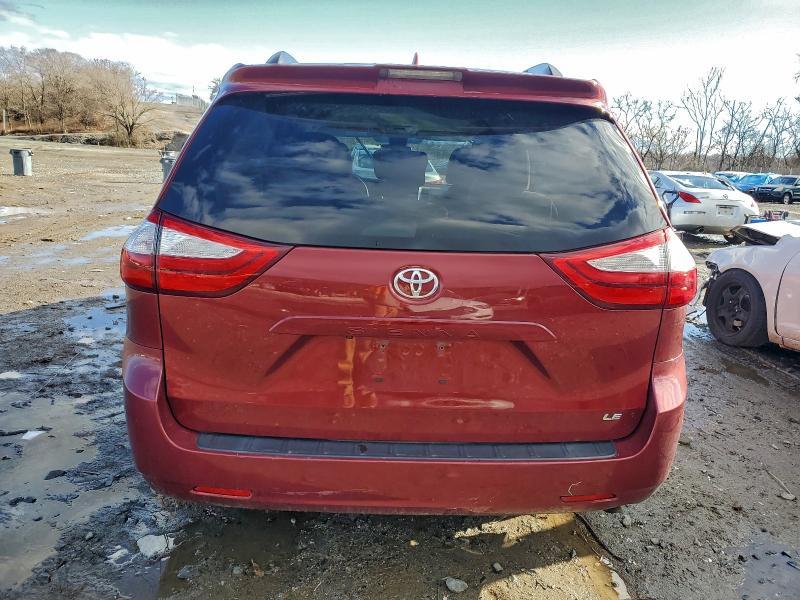 2019 Toyota Sienna le