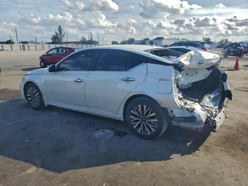 2023 Nissan Altima sv