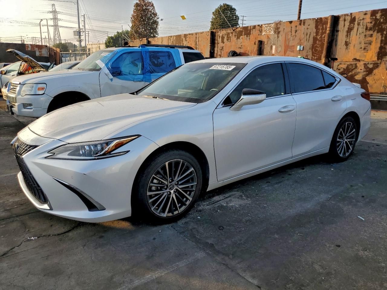 2025 Lexus Es 300h Base