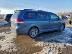2013 Toyota Sienna xle Premium 8-passenger