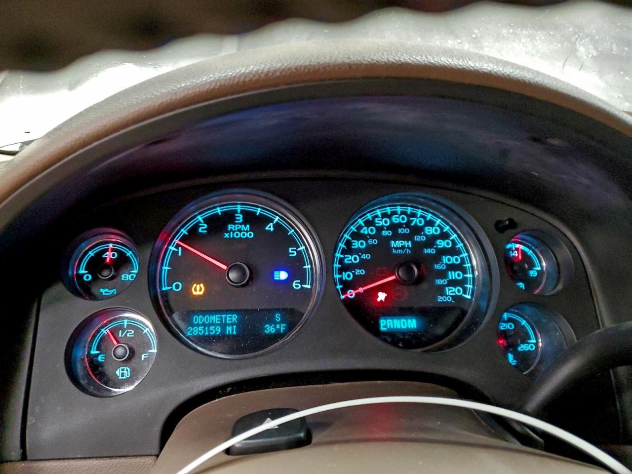 2011 Chevrolet Tahoe C1500 ls