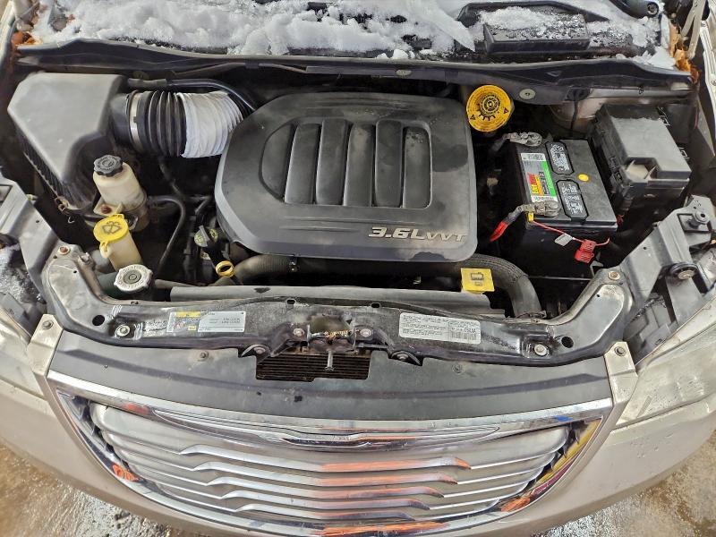2014 Chrysler Town & Country Touring