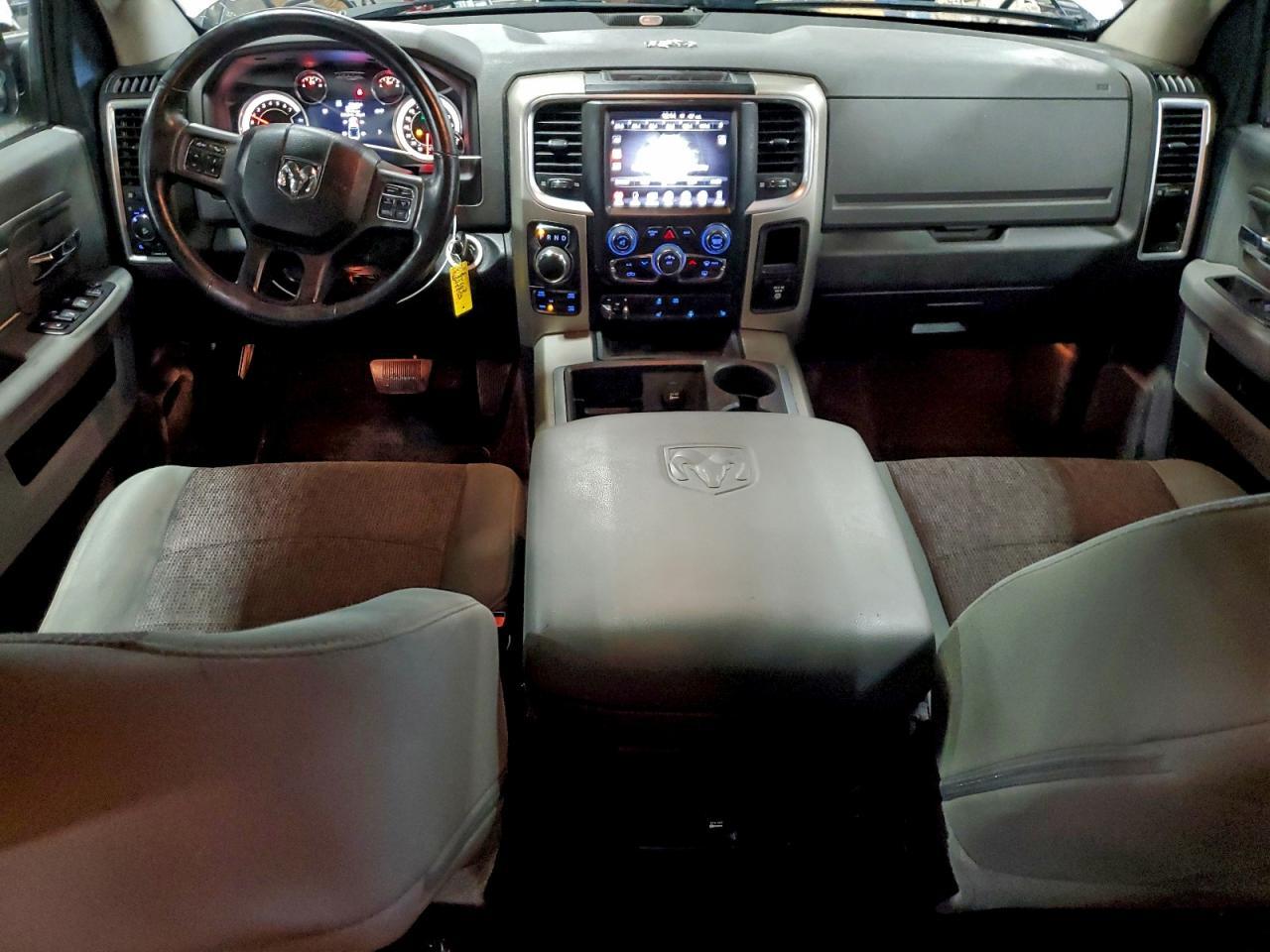 2014 Dodge Ram 1500 slt