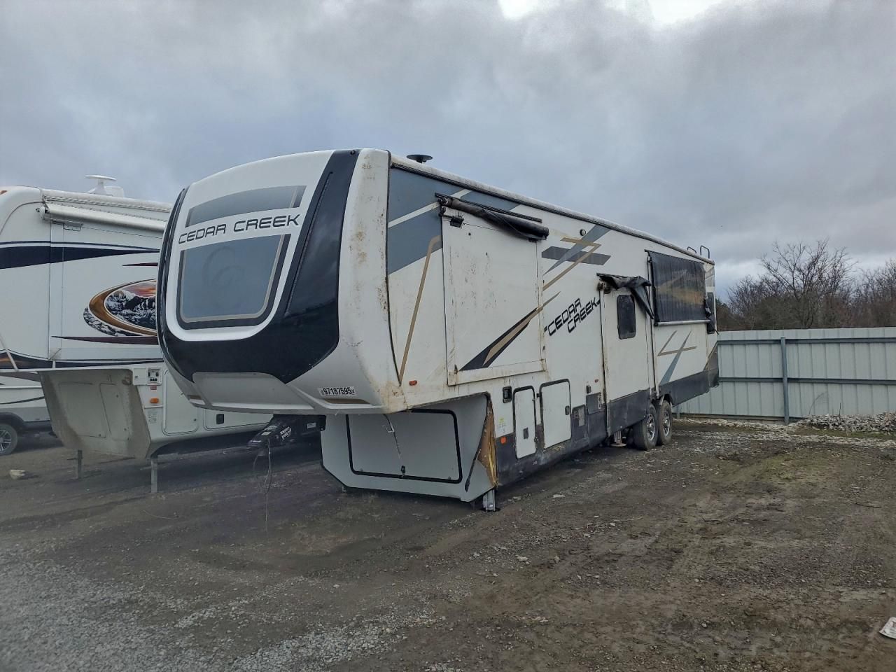 2022 Wildwood 2022 Foresriver Cedarcreek