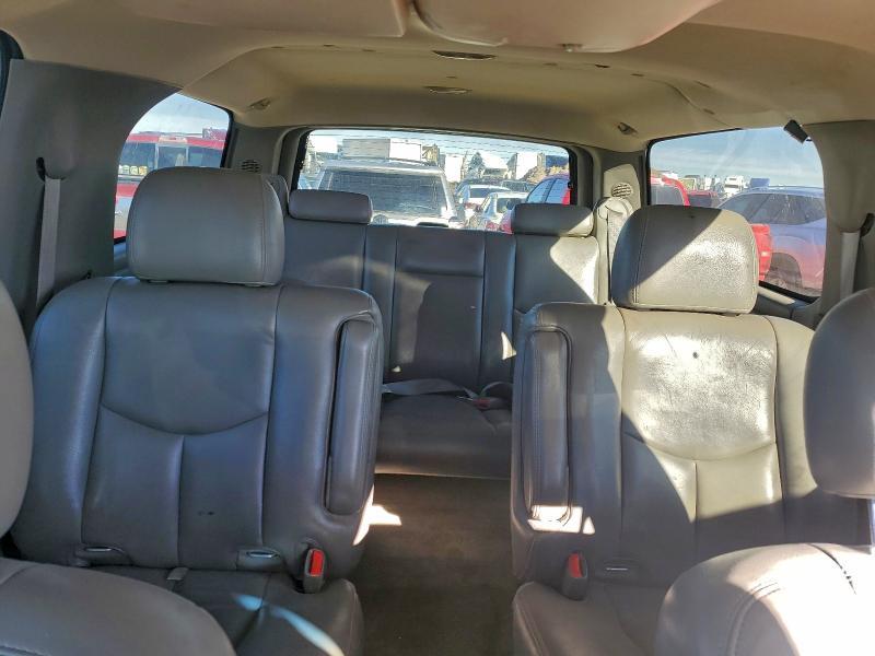2004 Chevrolet Suburban K1500