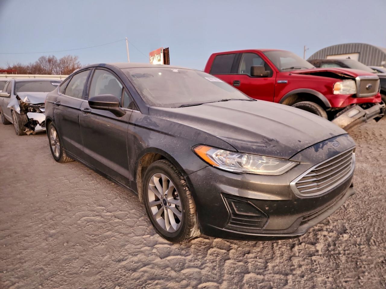 2020 Ford Fusion se