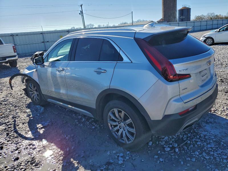 2022 Cadillac XT4 Premium Luxury
