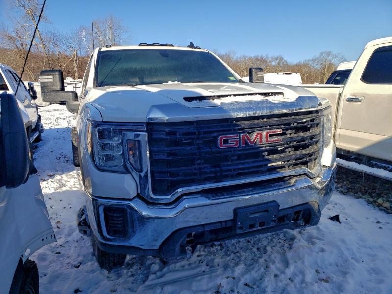 2023 GMC Sierra 3500HD Truck Cab AND Chassis