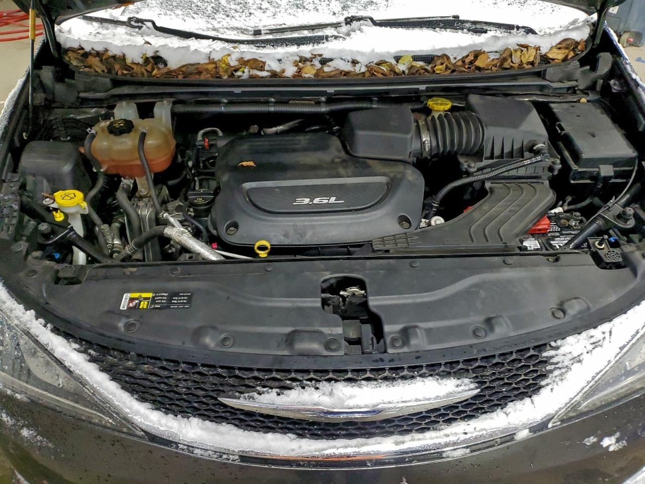 2017 Chrysler Pacifica Touring l