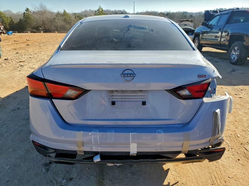 2023 Nissan Altima sr