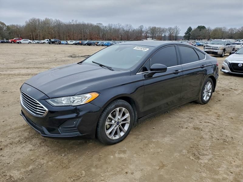 2019 Ford Fusion se