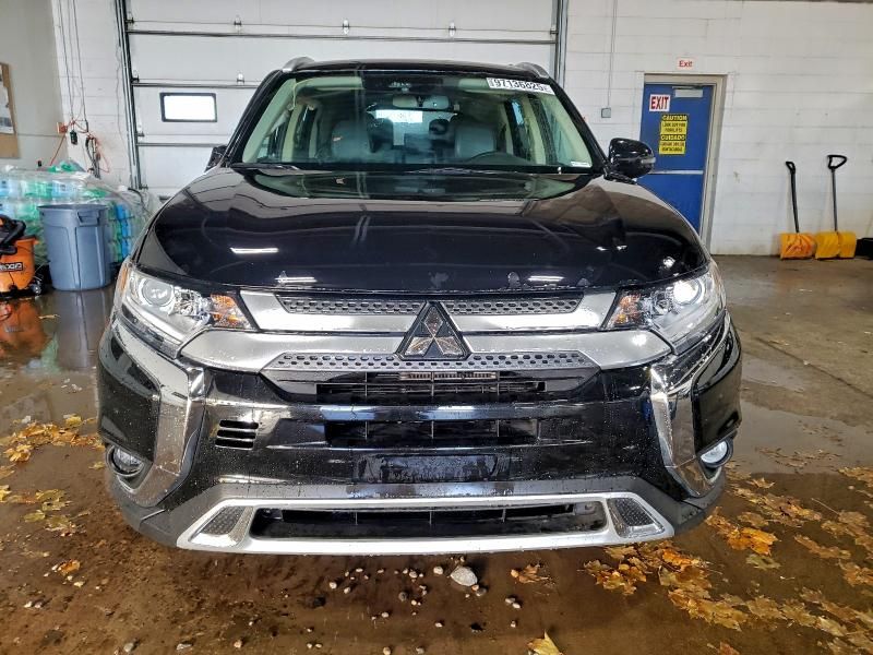 2020 Mitsubishi Outlander se