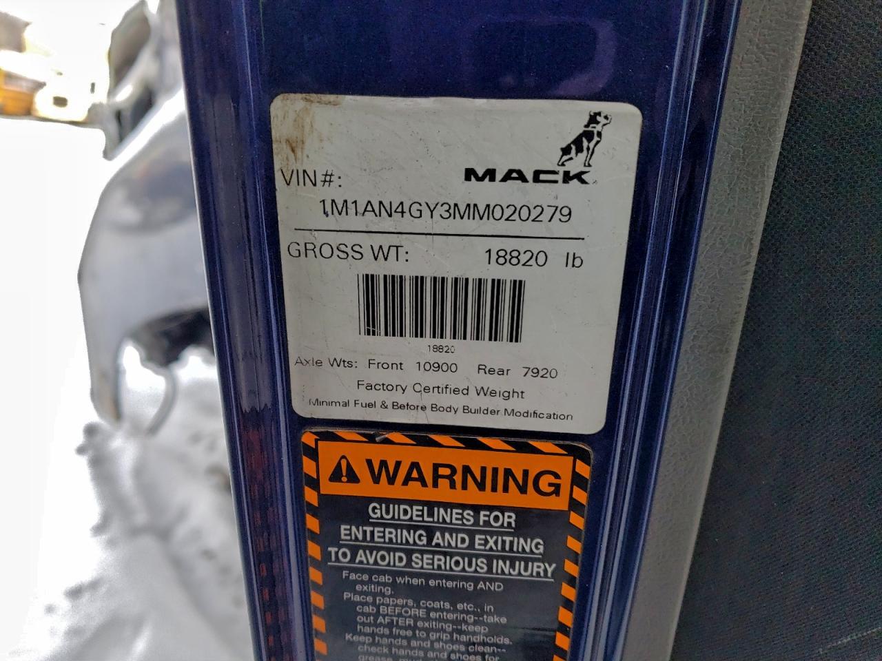 2021 Mack Anthem Semi Truck