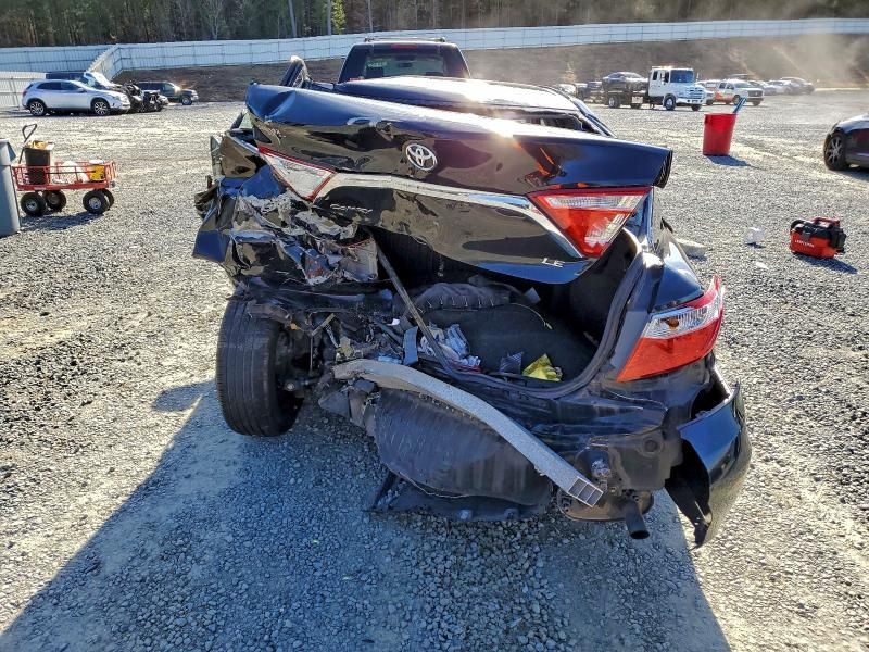 2015 Toyota Camry le