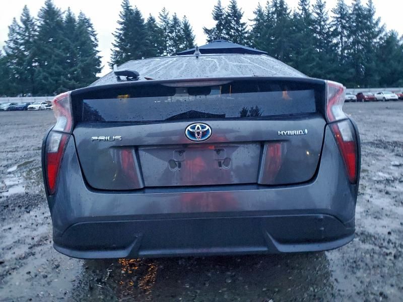 2016 Toyota Prius Three Touring