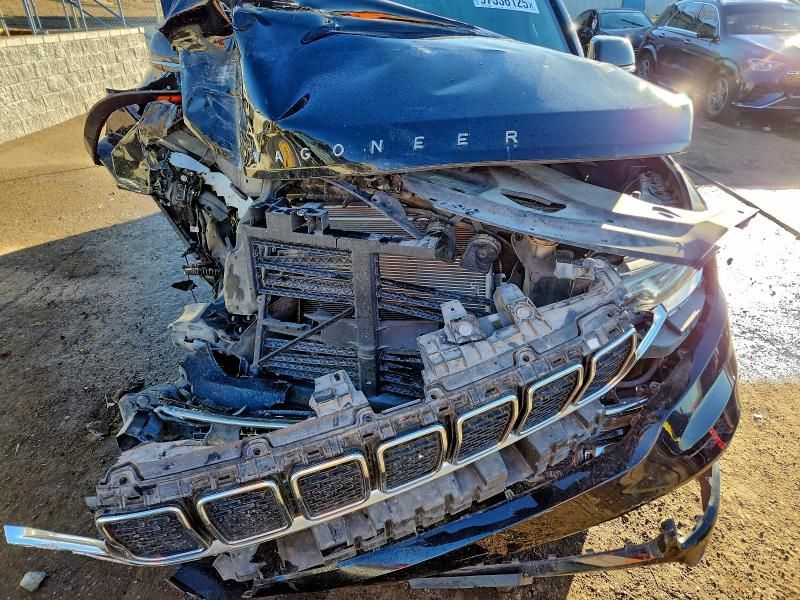 2022 Jeep Wagoneer Series ii