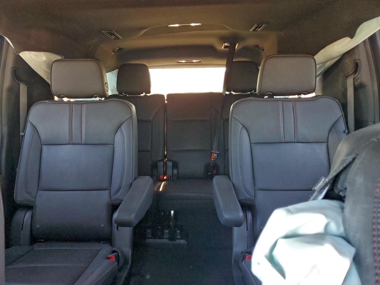 2025 Chevrolet Suburban K1500 rst