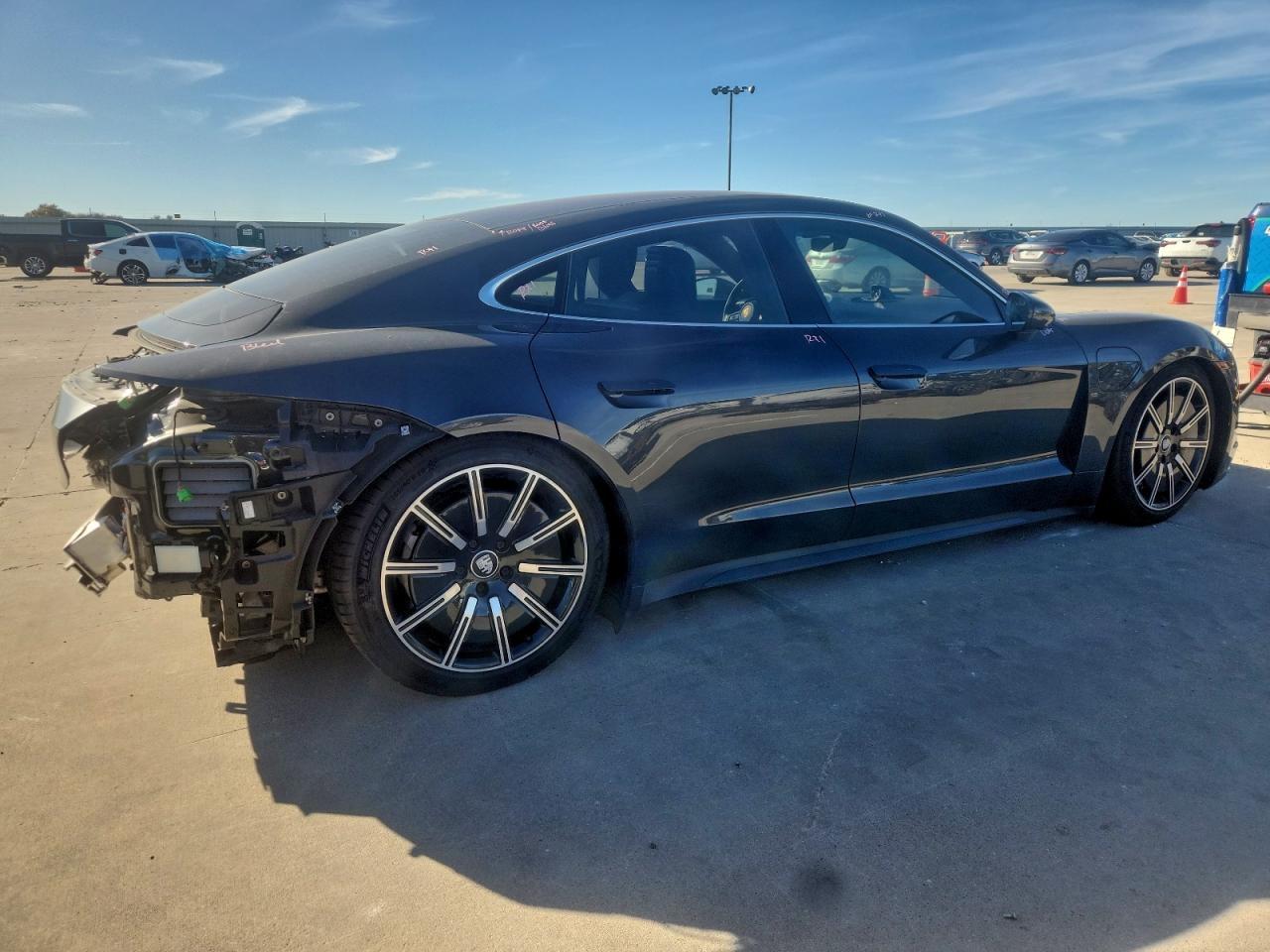 2020 Porsche Taycan Turbo